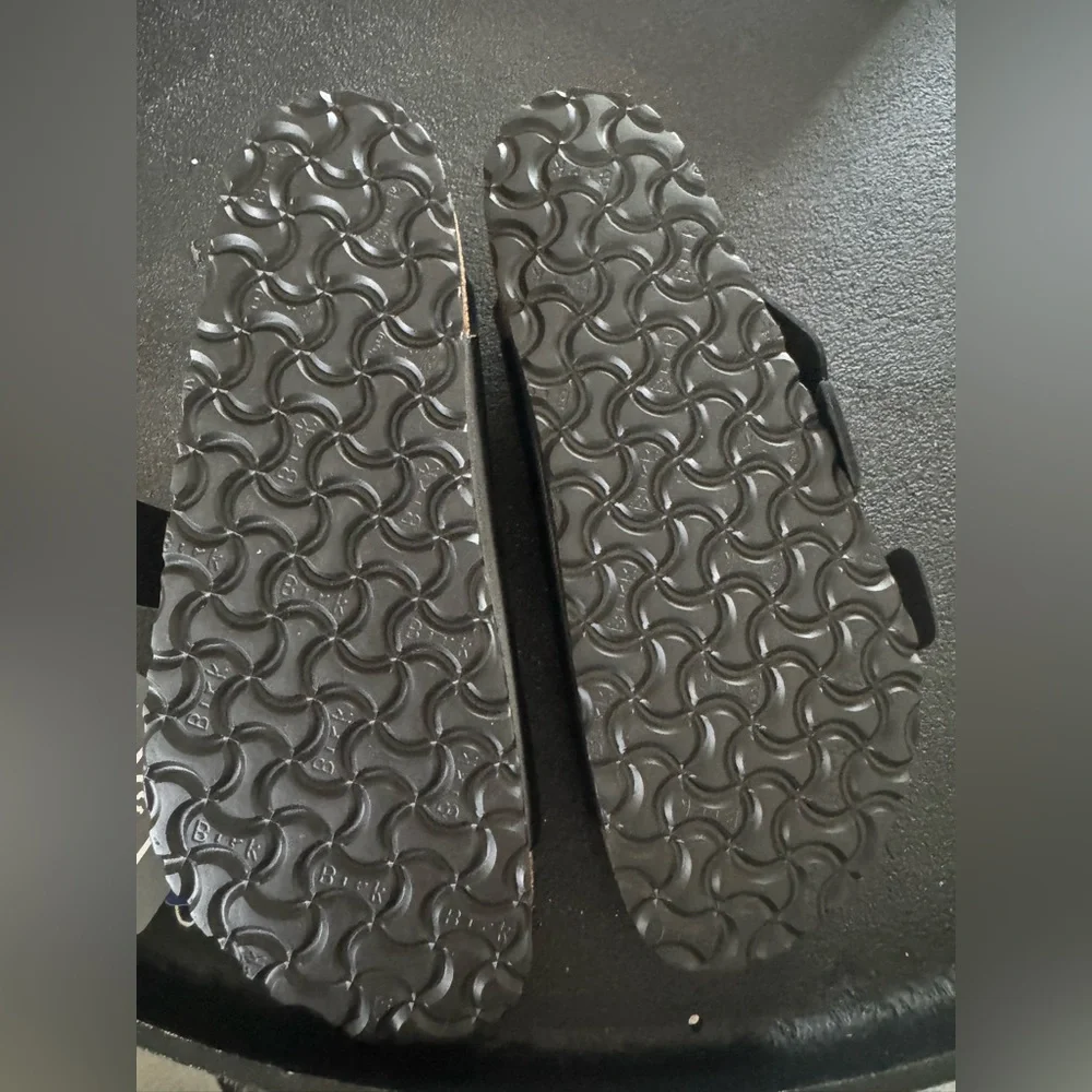 New Birkenstock Milano Size 8 - Picture 6 of 8